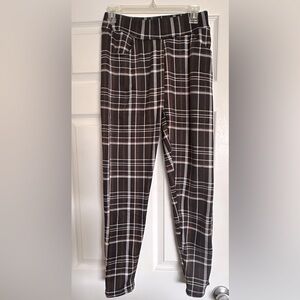 Fast fashion stretchy plaid pants, never worn, excellent condition, very soft